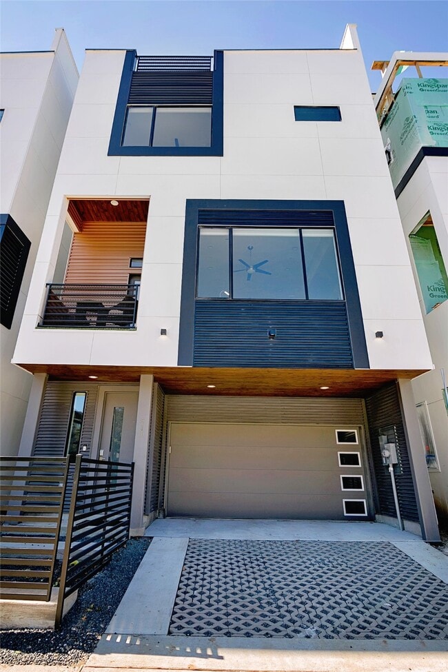 property at 511 Memorial Heights Dr