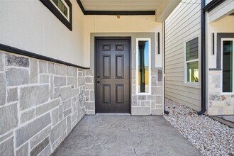 12307 New Jordan Ln in Cypress, TX - Foto de edificio - Building Photo