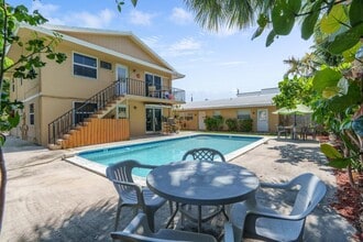 2031 SE 5th St in Deerfield Beach, FL - Building Photo - Building Photo