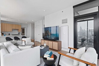 1475 N Kingsbury St in Chicago, IL - Foto de edificio - Building Photo