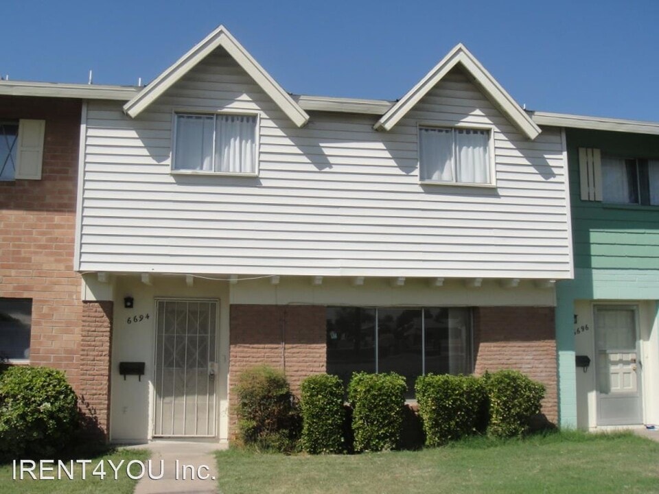 6694 N 43rd Ave Photo