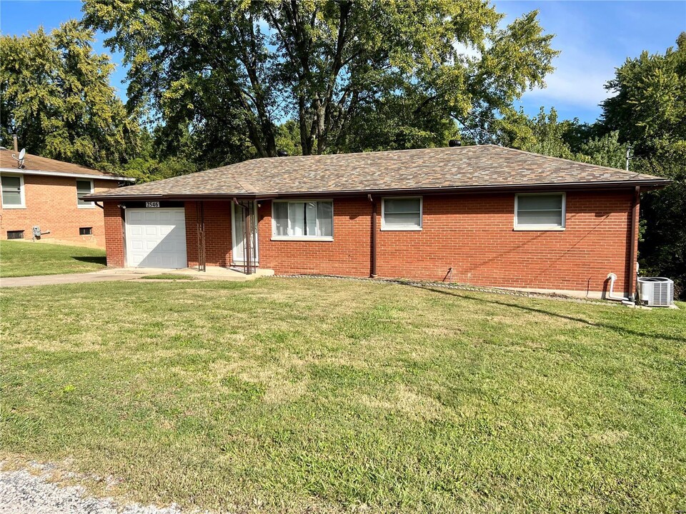 2546 Randolph St in Alton, IL - Building Photo