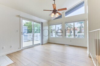 405 20th St in Huntington Beach, CA - Foto de edificio - Building Photo