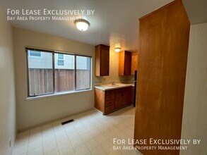 24 Lorton Ave-Unit -2 in Burlingame, CA - Building Photo - Building Photo