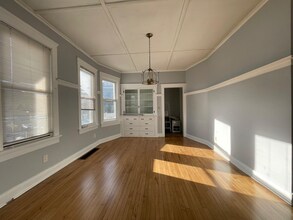 18 Summit Rd in Elizabeth, NJ - Building Photo - Building Photo