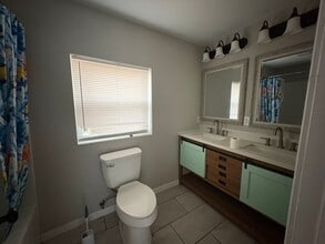 652 Blakely Ave in Crestview, FL - Building Photo - Building Photo