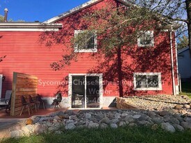 2912 Canarsie Dr in Lansing, MI - Building Photo