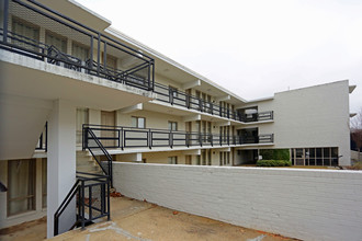 Perry Street Flats in Montgomery, AL - Foto de edificio - Building Photo