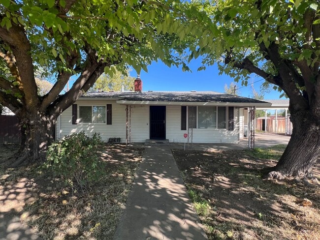 4741 Fleming Way in Olivehurst, CA - Building Photo - Building Photo