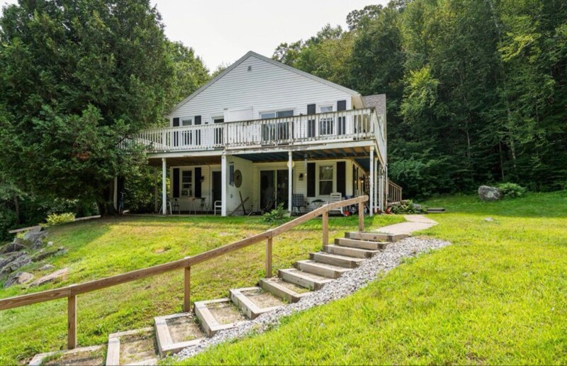 33 village plaza Rd in Plymouth, NH - Building Photo