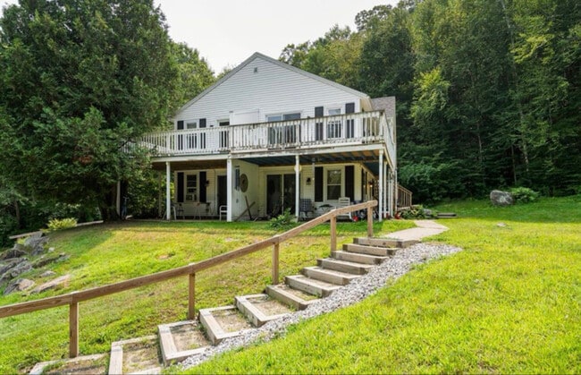 property at 33 village plaza Rd