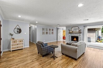 112 April Wind Dr E in Montgomery, TX - Building Photo - Building Photo