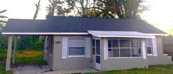 147 Palm Dr in Winter Haven, FL - Building Photo