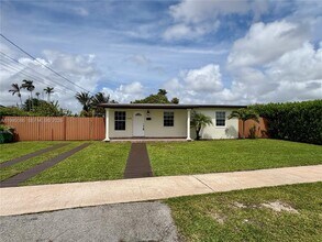 11315 SW 58th Terrace in Miami, FL - Building Photo - Building Photo