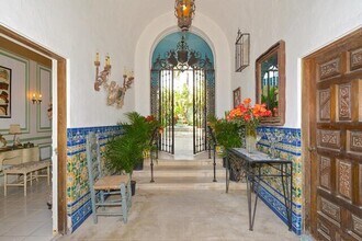 80 Middle Rd in Palm Beach, FL - Building Photo - Building Photo