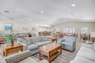 Carlton Arms Of Ocala in Ocala, FL - Building Photo - Building Photo