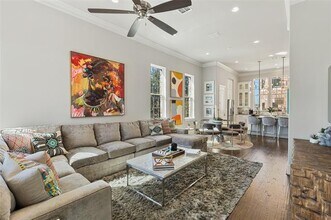 916 W Peach St in Fort Worth, TX - Building Photo - Building Photo