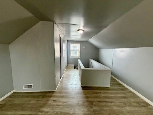 8430 Plainview Ave in Detroit, MI - Building Photo - Building Photo