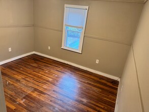 321 Clinton St in Concord, NH - Building Photo - Building Photo