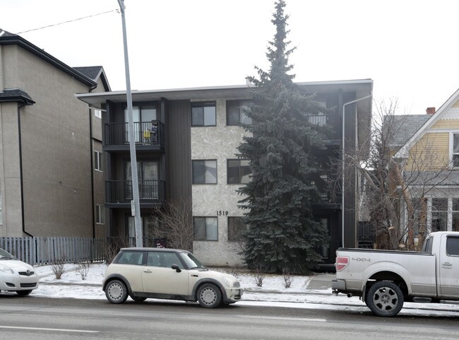 1519 11th Ave SW in Calgary, AB - Building Photo - Building Photo