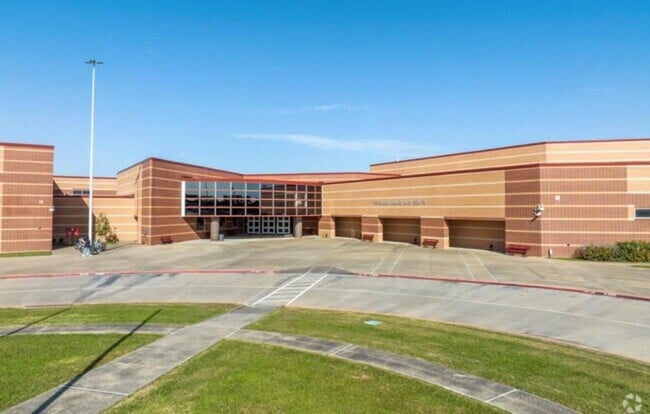 property at 3715 Crescent Dr