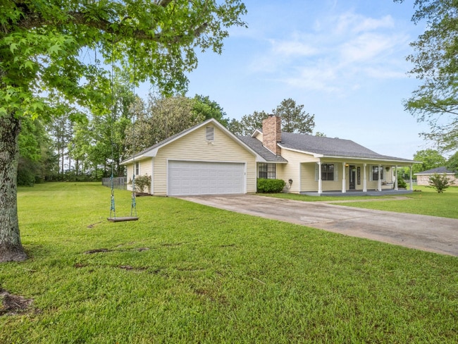 249 Calhoun Dairy Dr in Leesville, LA - Foto de edificio - Building Photo