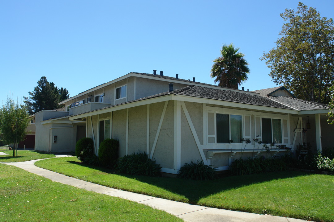 1840 Southwest Expy in San Jose, CA - Building Photo