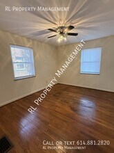 902 Kenwick Rd-Unit -B in Columbus, OH - Foto de edificio - Building Photo