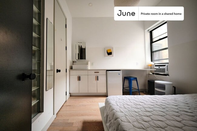 Room in Shared 3 bed/3 bath home in Queens, NY - Foto de edificio - Building Photo