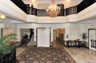 464-466-466 Commonwealth Ave in Boston, MA - Building Photo