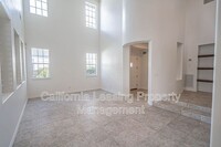 23917 Lakeside Rd in Santa Clarita, CA - Building Photo - Building Photo