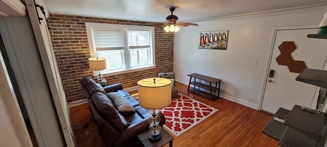 9641 Norfolk Ave, Unit 207