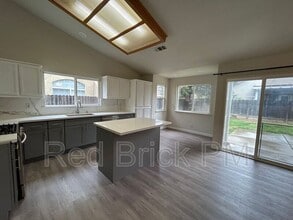 2123 Princeville Ct in Merced, CA - Building Photo - Building Photo