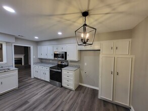 14706 Overview Dr in Dallas, TX - Building Photo - Building Photo