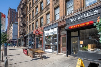 420-428 Amsterdam Ave in New York, NY - Building Photo - Building Photo