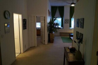 48 Forest St, Unit 106 in Medford, MA - Building Photo - Building Photo