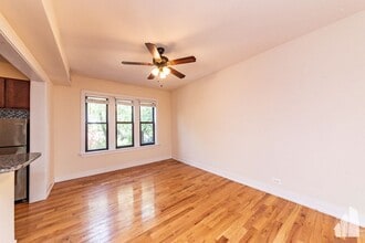 3517 N Racine Ave in Chicago, IL - Building Photo - Building Photo