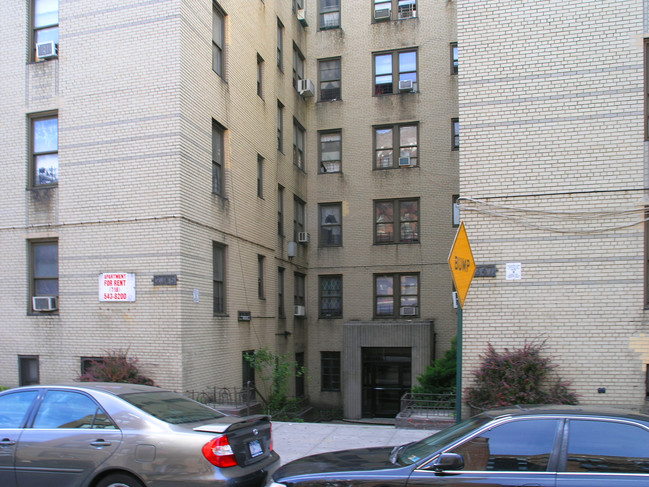 2345 Tiebout Ave in Bronx, NY - Building Photo - Building Photo