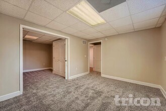 2590 Mountain Brook Rd in Canton, GA - Foto de edificio - Building Photo