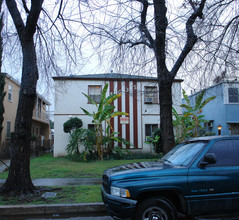 5635 Auckland Ave in North Hollywood, CA - Building Photo - Building Photo