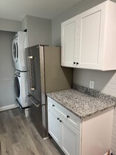 716 E 23rd St in Baltimore, MD - Foto de edificio - Building Photo