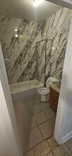 1811 W 63rd St, Unit 1811 w 63rdst 2F in Chicago, IL - Building Photo - Building Photo