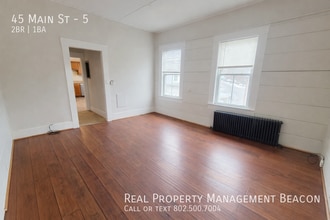 45 Main St in Sunapee, NH - Building Photo - Building Photo