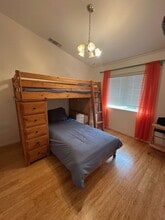 93997 Pebble Pl in Gold Beach, OR - Foto de edificio - Building Photo
