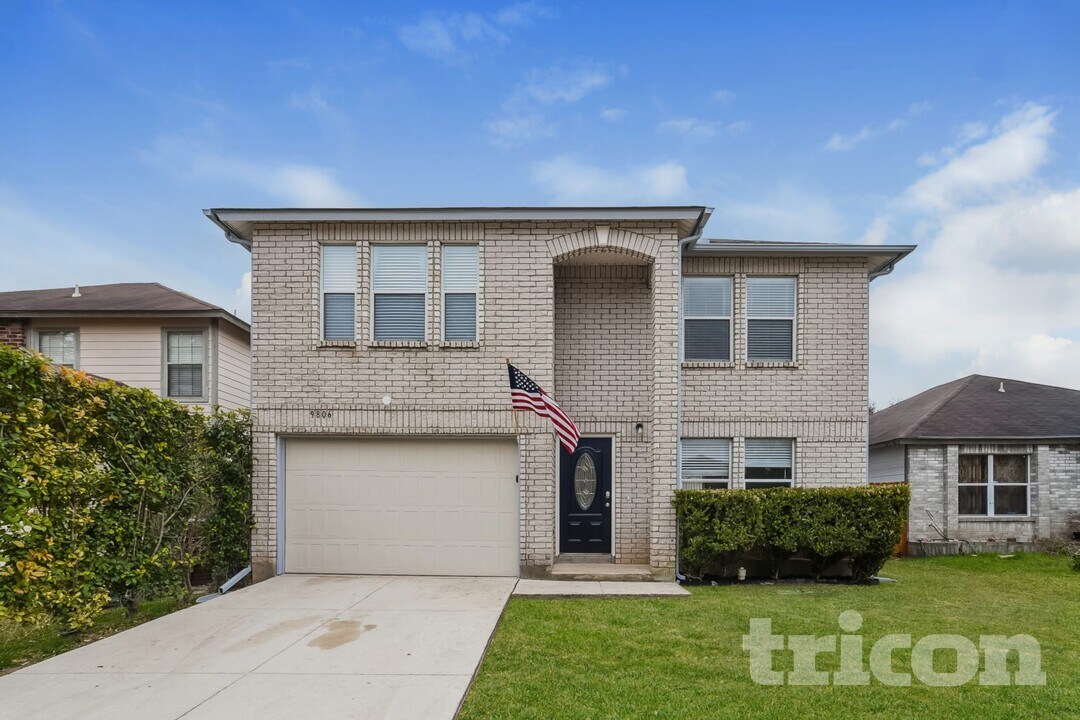 9806 Burr Press Ln in San Antonio, TX - Building Photo