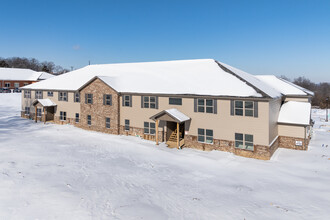 Autumn Leaf Apartment Homes in St. Clair, MO - Building Photo - Building Photo