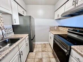 1240 Indian Rd in Virginia Beach, VA - Building Photo - Building Photo