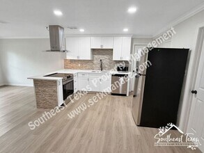 5260 Landry Ln in Beaumont, TX - Building Photo - Building Photo