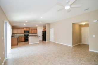 9591 Palm Reserve Dr in Jacksonville, FL - Foto de edificio - Building Photo