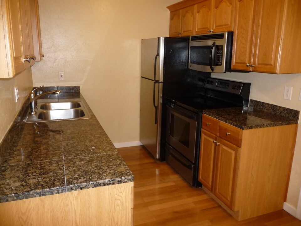 3021 NE 140th St-Unit -8 in Seattle, WA - Building Photo